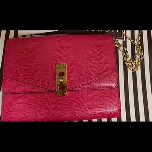 Henri Bendel Uptown Wallet on Chain - Hot Pink